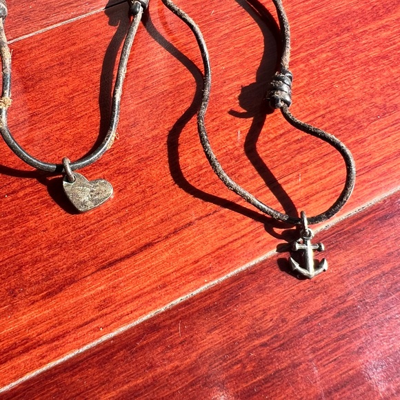 Artisan Leather Bracelet with Silver Charm -Poor Cat - Picture 4 of 7